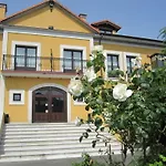 La Mansión