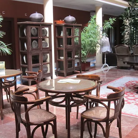 La Mansion يانس