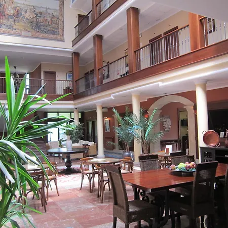 La Mansion 4* يانس