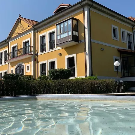 La Mansión Hotel